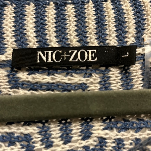 EUC NIC+ZOE Women's Large Blue and White Knit Sweater Shirt - Picture 2 of 8